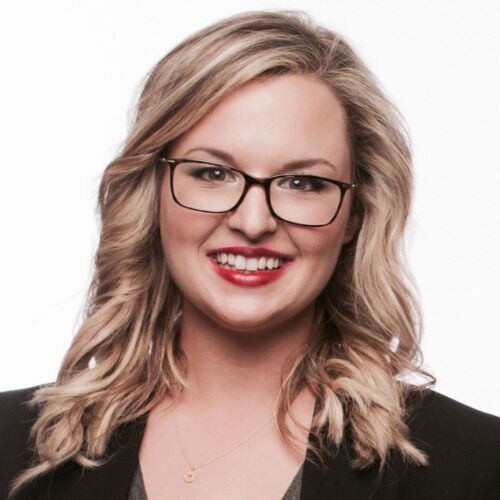 Profile picture of Kari DePhillips